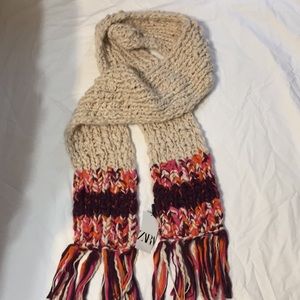 Zara scarf nwt